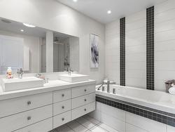 Ensuite bathroom - 