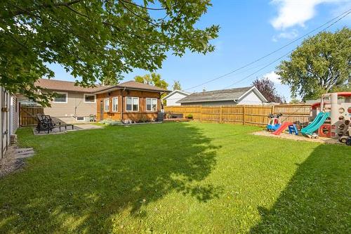 312 Ottawa Ave, Morris, MB 