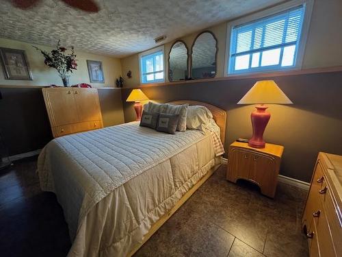 53 Hemlo Drive, Marathon, ON - Indoor Photo Showing Bedroom