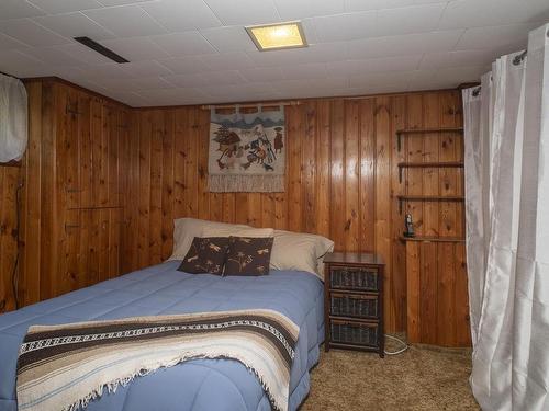 114 Elm Street W, Thunder Bay, ON - Indoor Photo Showing Bedroom