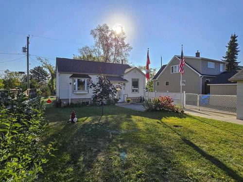 114 Elm Street W, Thunder Bay, ON - Outdoor