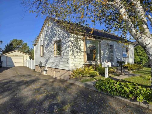 114 Elm Street W, Thunder Bay, ON - Outdoor