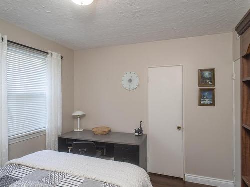 1835 Hamilton Avenue, Thunder Bay, ON - Indoor Photo Showing Bedroom