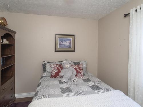 1835 Hamilton Avenue, Thunder Bay, ON - Indoor Photo Showing Bedroom