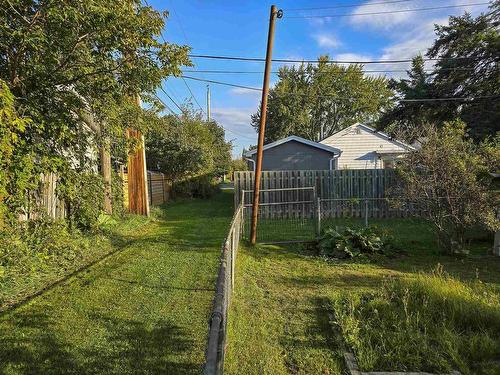 1835 Hamilton Avenue, Thunder Bay, ON - Outdoor