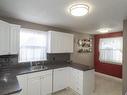 1835 Hamilton Avenue, Thunder Bay, ON  - Indoor Photo Showing Kitchen 