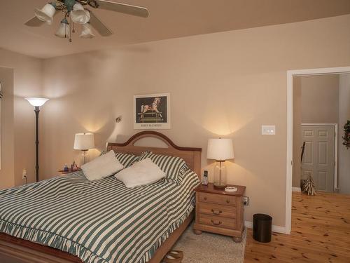 1463 Mountain Road, Thunder Bay, ON - Indoor Photo Showing Bedroom