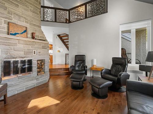 Living room - 38 Av. Odilon-Marois, Montmagny, QC - Indoor With Fireplace