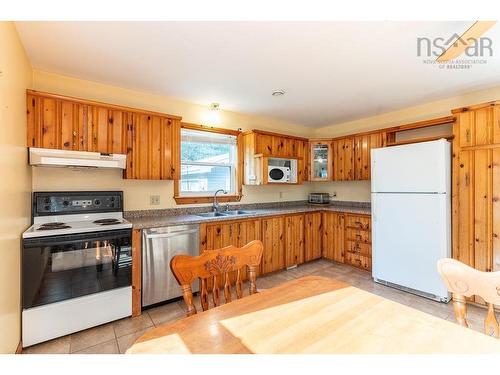 11 Spruce Court, Musquodoboit Harbour, NS 