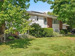 41 Guy Street  Dartmouth, NS B3A 4N2