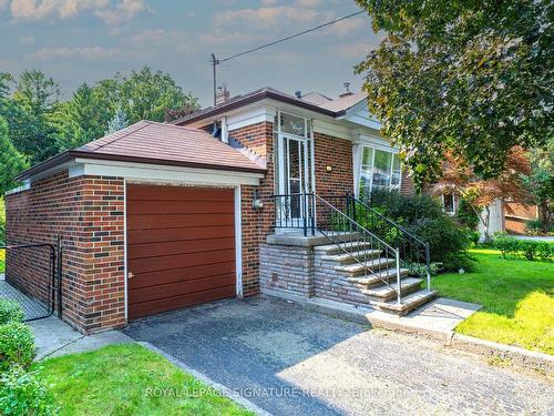 60 Gwendolen Cres, Toronto, ON - Outdoor