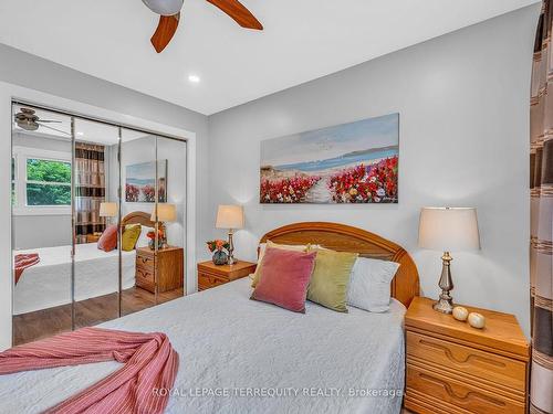 3543 Kelso Cres, Mississauga, ON - Indoor Photo Showing Bedroom