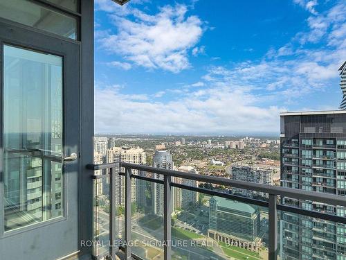 Lph4-4070 Confederation Pkwy, Mississauga, ON - Outdoor With View