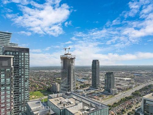 Lph4-4070 Confederation Pkwy, Mississauga, ON - Outdoor With View