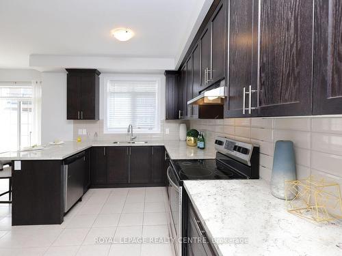 3020 George Savage Ave, Oakville, ON - Indoor Photo Showing Kitchen With Upgraded Kitchen