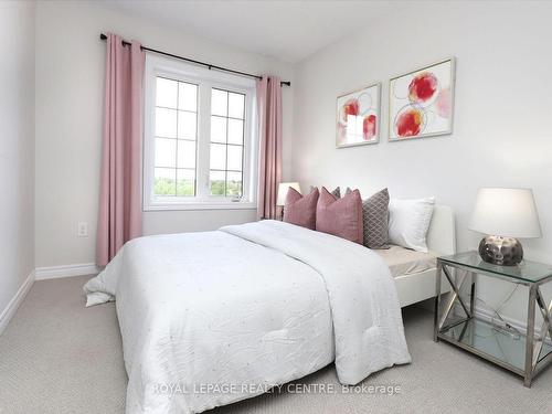 3020 George Savage Ave, Oakville, ON - Indoor Photo Showing Bedroom