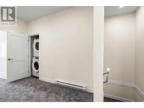 1240 Alpine Road Unit# 60, Sun Peaks, BC - Indoor Photo Showing Laundry Room