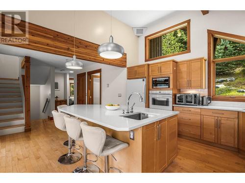 2417 Fairways Drive, Sun Peaks, BC - Indoor Photo Showing Kitchen With Double Sink