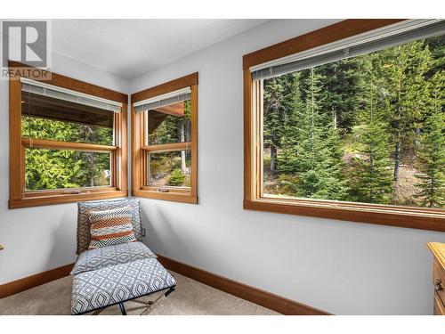 2417 Fairways Drive, Sun Peaks, BC - Indoor Photo Showing Other Room