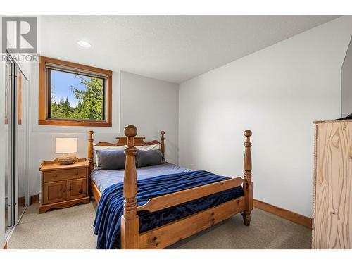 2417 Fairways Drive, Sun Peaks, BC - Indoor Photo Showing Bedroom