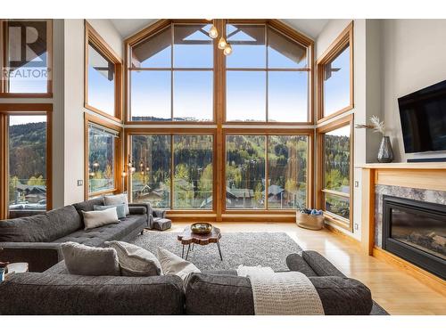 2417 Fairways Drive, Sun Peaks, BC - Indoor Photo Showing Living Room With Fireplace