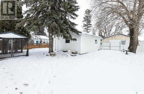 1817 Madden Avenue, Saskatoon, SK - Outdoor