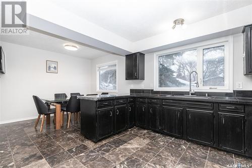 1817 Madden Avenue, Saskatoon, SK - Indoor Photo Showing Kitchen