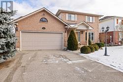 11 NEWCOMBE ROAD  Hamilton, ON L9H 6Z5