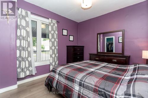 24 Hyla Street, London, ON - Indoor Photo Showing Bedroom