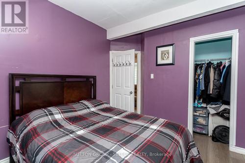 24 Hyla Street, London, ON - Indoor Photo Showing Bedroom