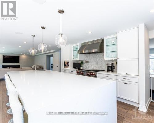 3 Bridle Court, Ottawa, ON - Indoor Photo Showing Kitchen With Upgraded Kitchen