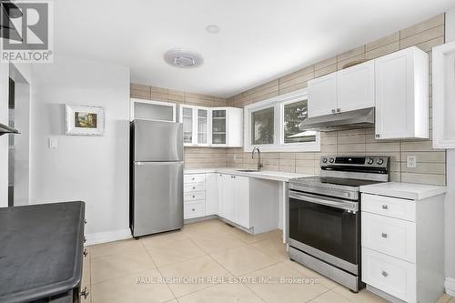 2358 Joliffe Street, Ottawa, ON - Indoor Photo Showing Kitchen