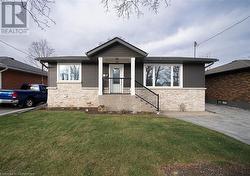 150 UPPER PARADISE Road  Hamilton, ON L9C 5B8