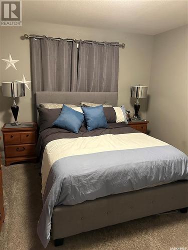 335 Labine Crescent, Saskatoon, SK - Indoor Photo Showing Bedroom