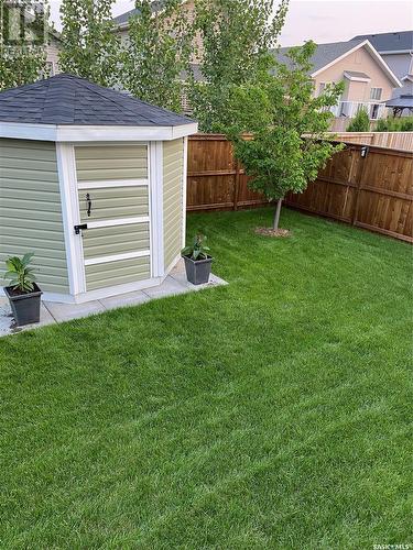 335 Labine Crescent, Saskatoon, SK - Outdoor