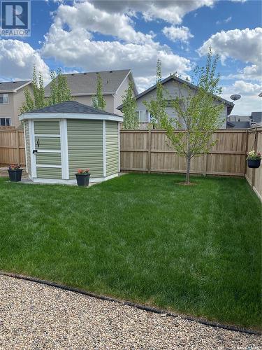 335 Labine Crescent, Saskatoon, SK - Outdoor