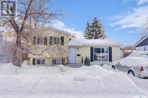 3663 Fairlight Drive, Saskatoon, SK - Outdoor With Facade