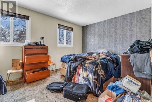 3663 Fairlight Drive, Saskatoon, SK - Indoor Photo Showing Bedroom