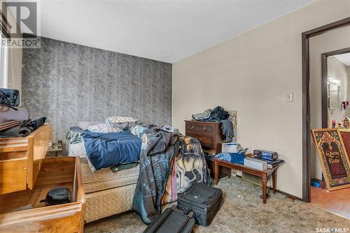 3663 Fairlight Drive, Saskatoon, SK - Indoor Photo Showing Bedroom