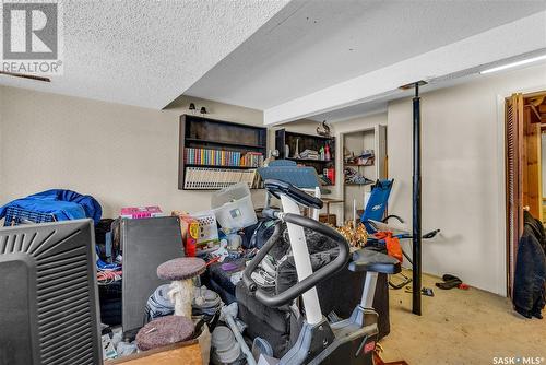 3663 Fairlight Drive, Saskatoon, SK - Indoor