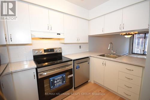 214 Alvin Road, Ottawa, ON - Indoor Photo Showing Kitchen