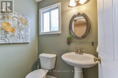 83 Brandy Lane Road, London, ON - Indoor Photo Showing Bathroom