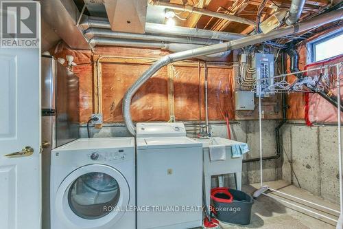 83 Brandy Lane Road, London, ON - Indoor Photo Showing Laundry Room