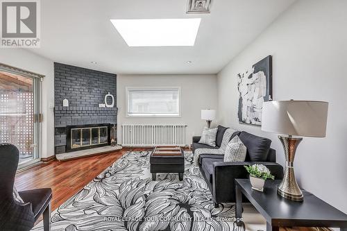 2127 Cliff Road, Mississauga, ON - Indoor Photo Showing Living Room With Fireplace