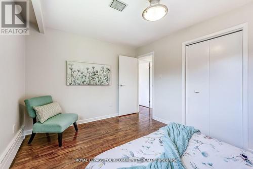 2127 Cliff Road, Mississauga, ON - Indoor Photo Showing Bedroom