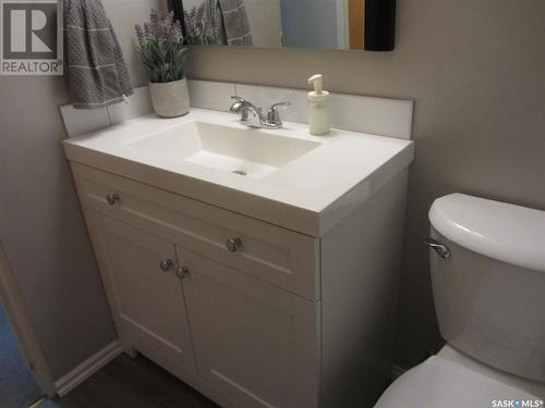 914 Arlington Avenue, Saskatoon, SK - Indoor Photo Showing Bathroom