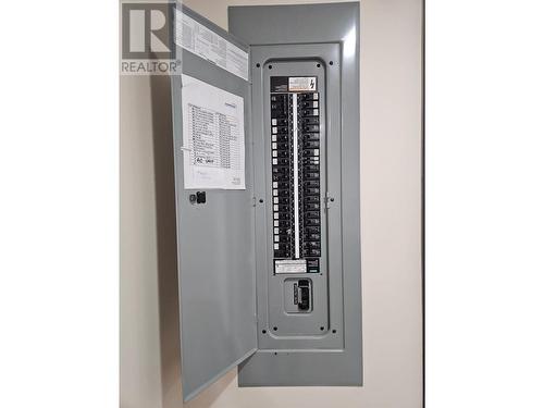 612 103 Avenue, Dawson Creek, BC 