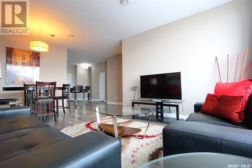 1106 1867 Hamilton Street, Regina, SK - Indoor Photo Showing Living Room