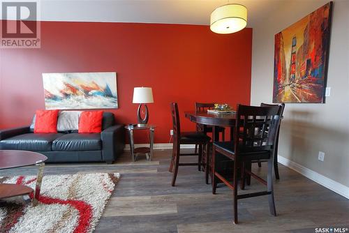 1106 1867 Hamilton Street, Regina, SK - Indoor Photo Showing Living Room