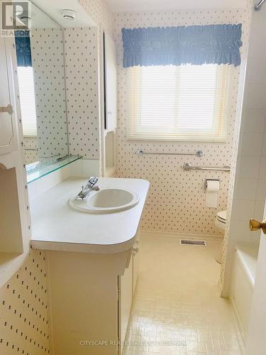 470 Franklin Street, Kitchener, ON - Indoor Photo Showing Bathroom